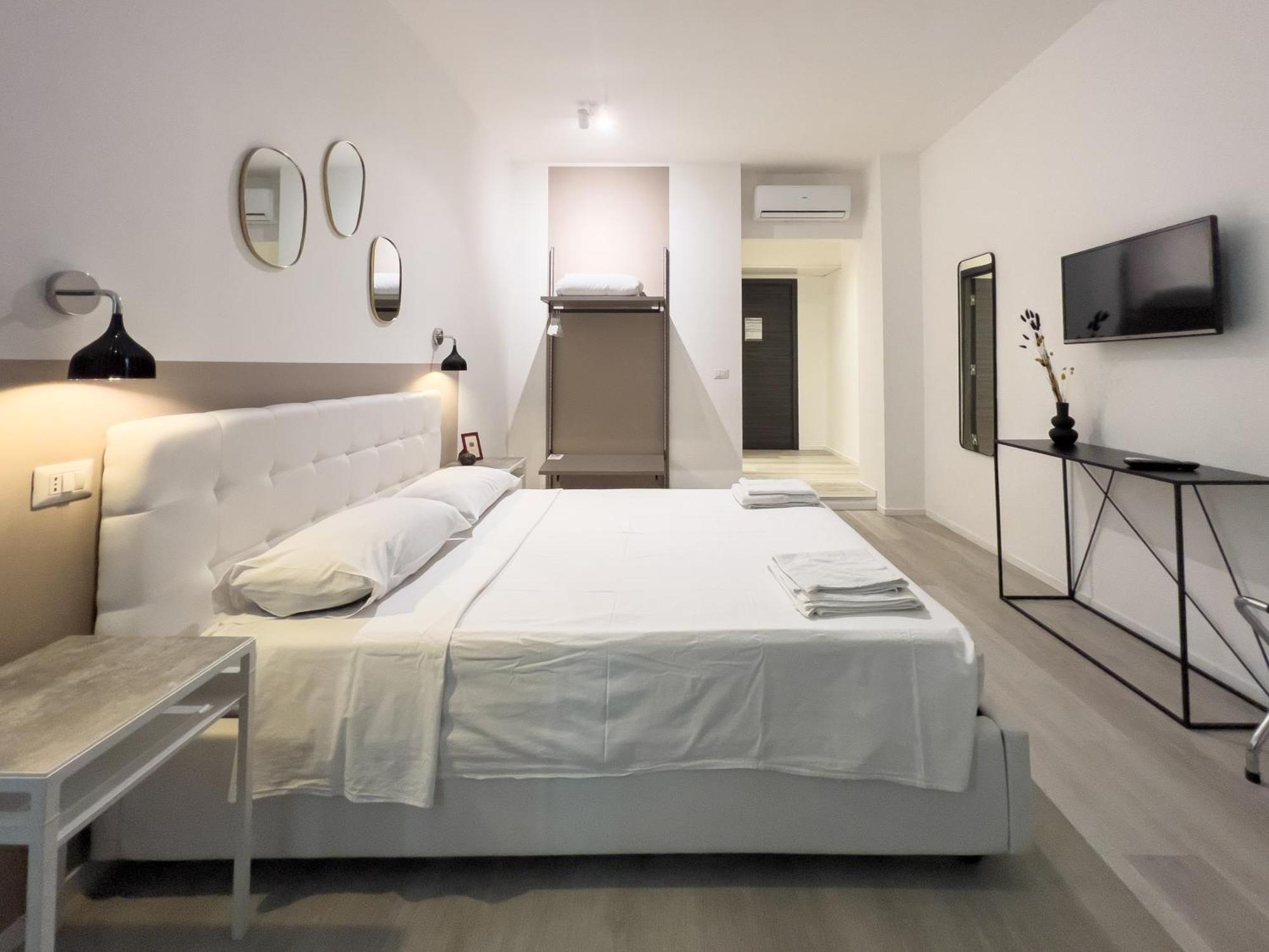 B&B Boutique Four Rooms Bari Exterior foto